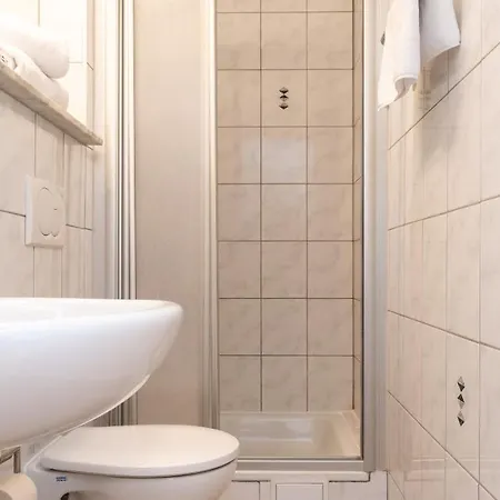Lejlighed Giniushomes Apartment Am Bahnhof ,,Nature Room